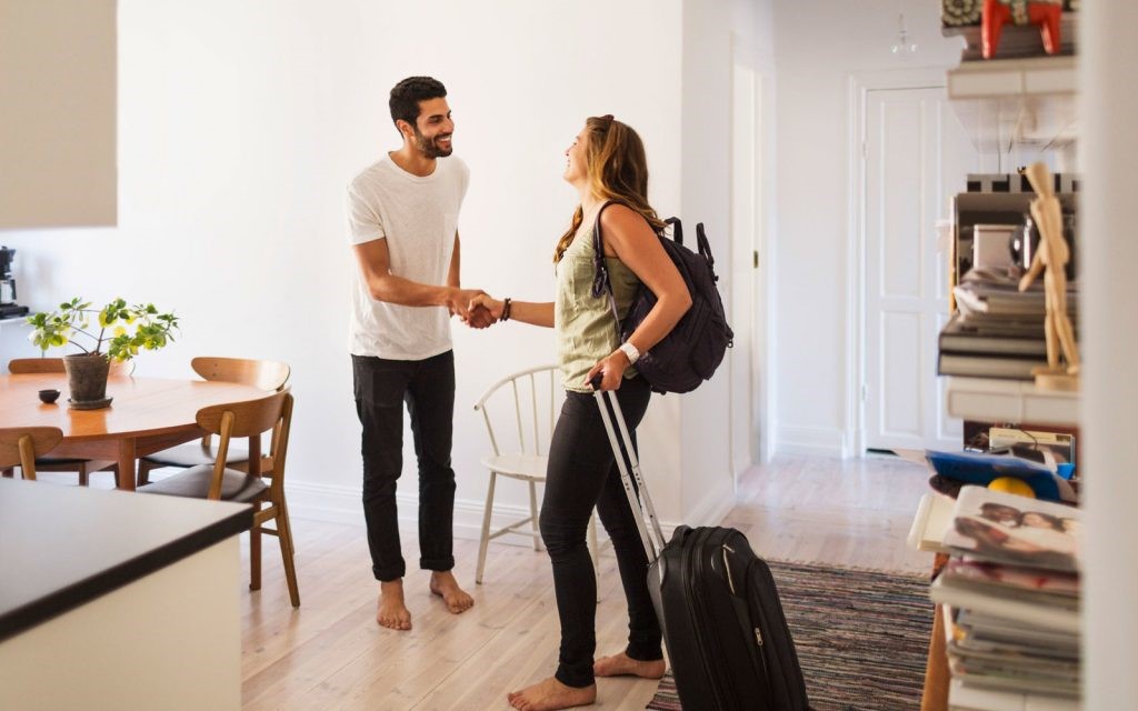 Những kỹ năng giao tiếp và chăm sóc khách hàng các host cần nằm lòng
