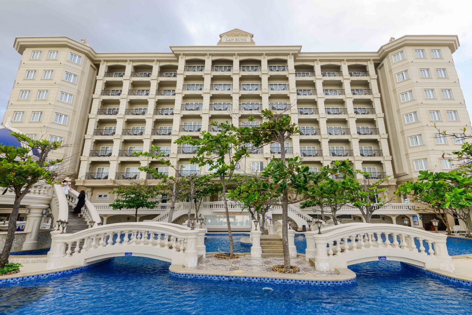 Chụp ảnh khách sạn, resort - “Hình ảnh đẹp, bán phòng nhanh”