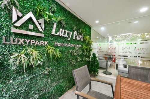 Khách Sạn LUXY PARK