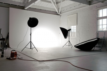Kinh doanh cho thuê studio - 10 kiểu setup đèn cơ bản